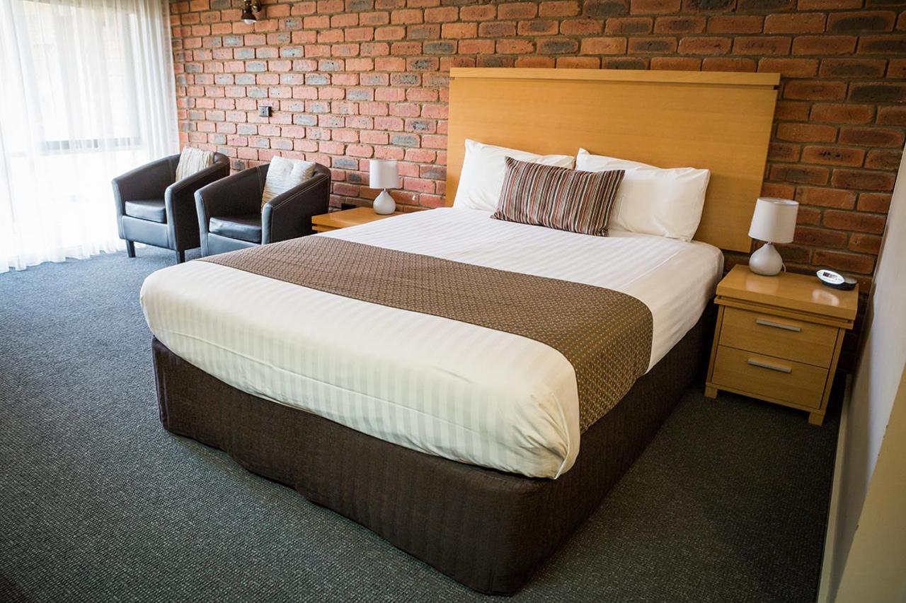 Australian Settlers Motor Inn Swan Hill Esterno foto