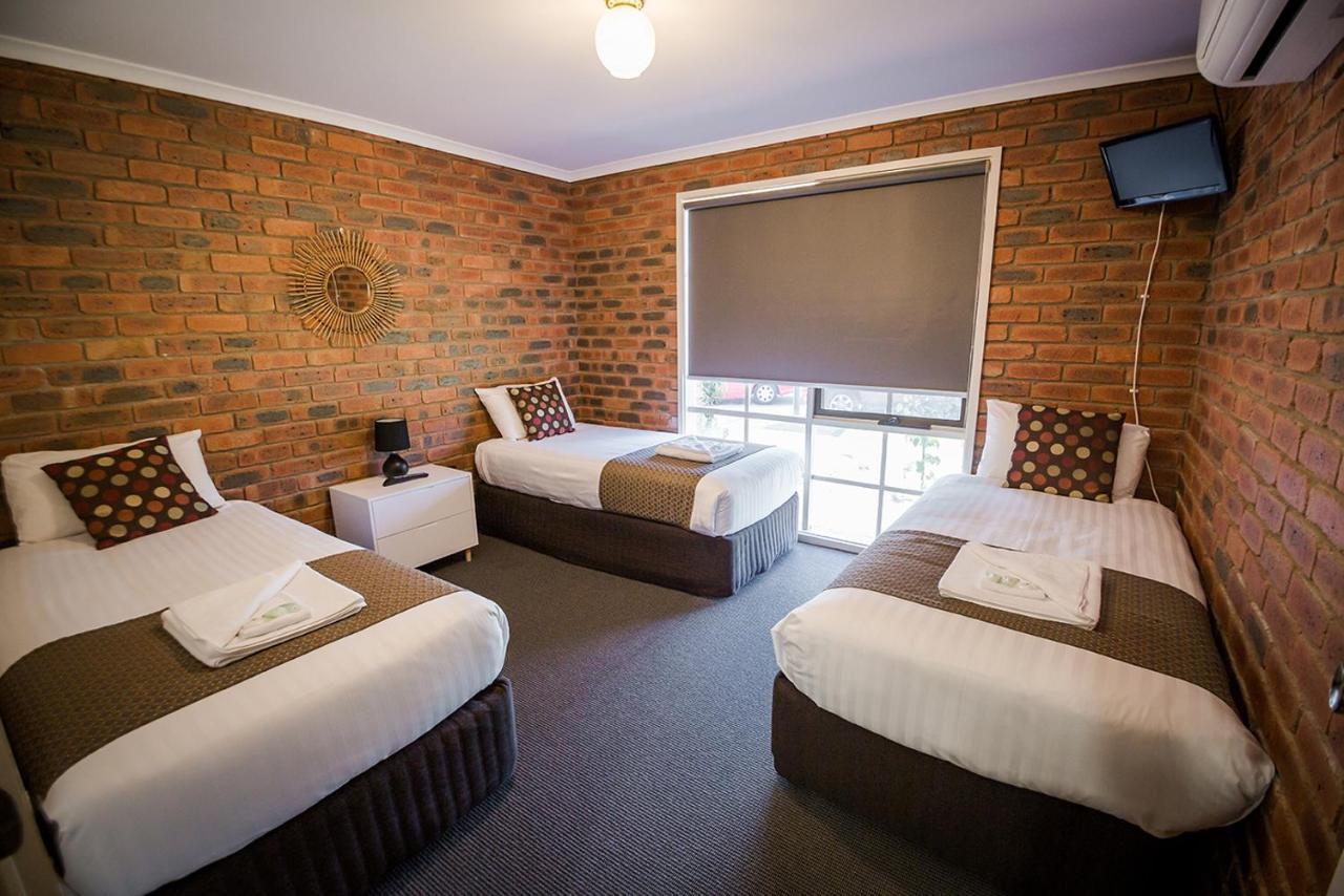 Australian Settlers Motor Inn Swan Hill Esterno foto