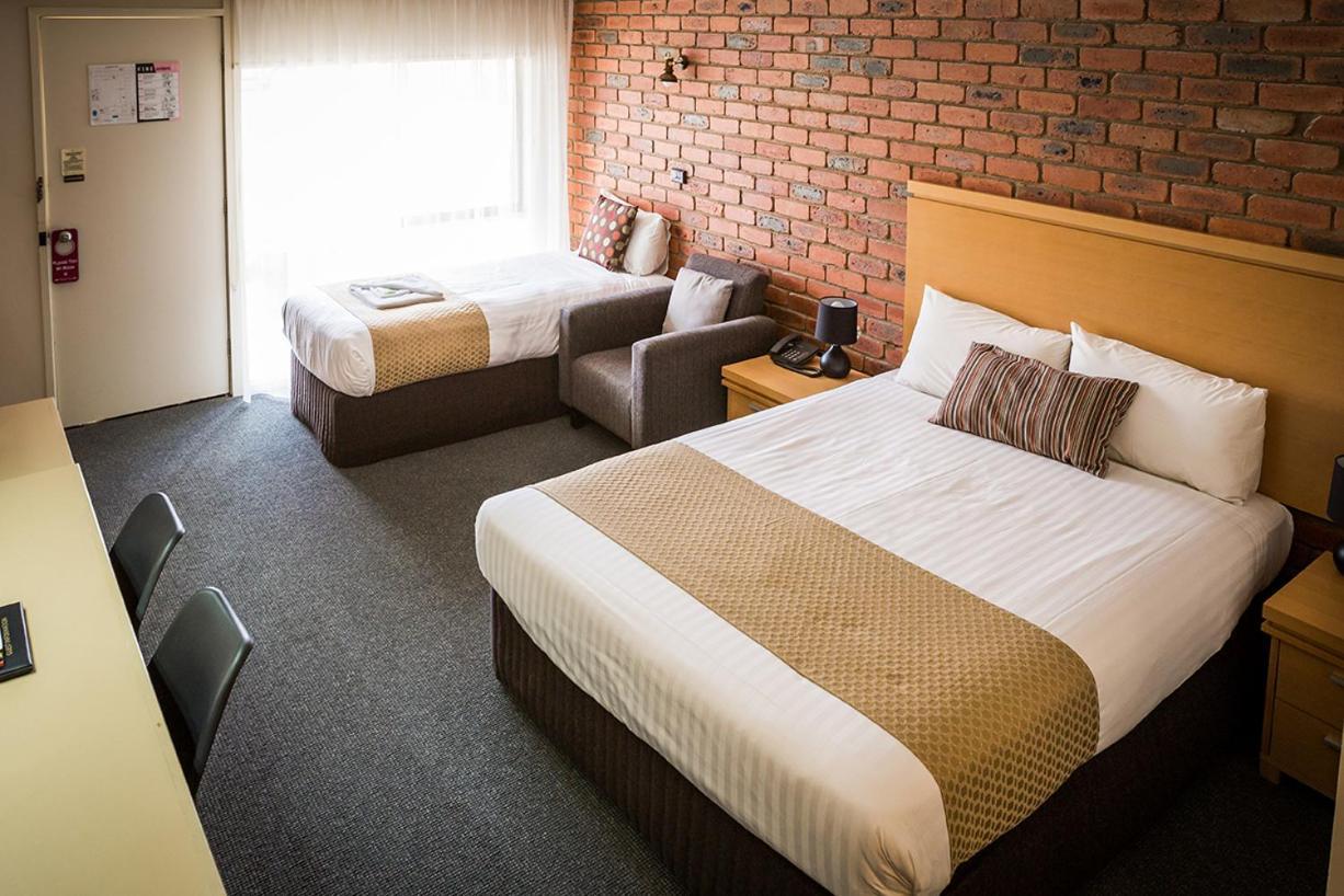 Australian Settlers Motor Inn Swan Hill Esterno foto