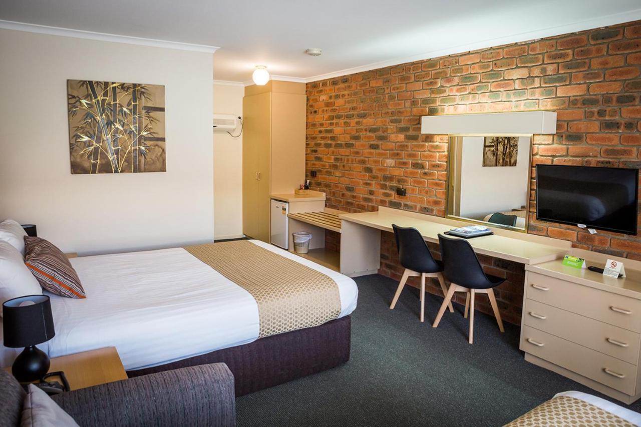 Australian Settlers Motor Inn Swan Hill Esterno foto