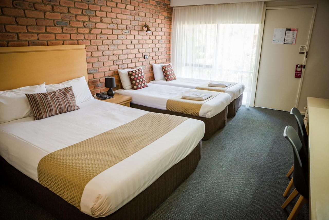 Australian Settlers Motor Inn Swan Hill Esterno foto