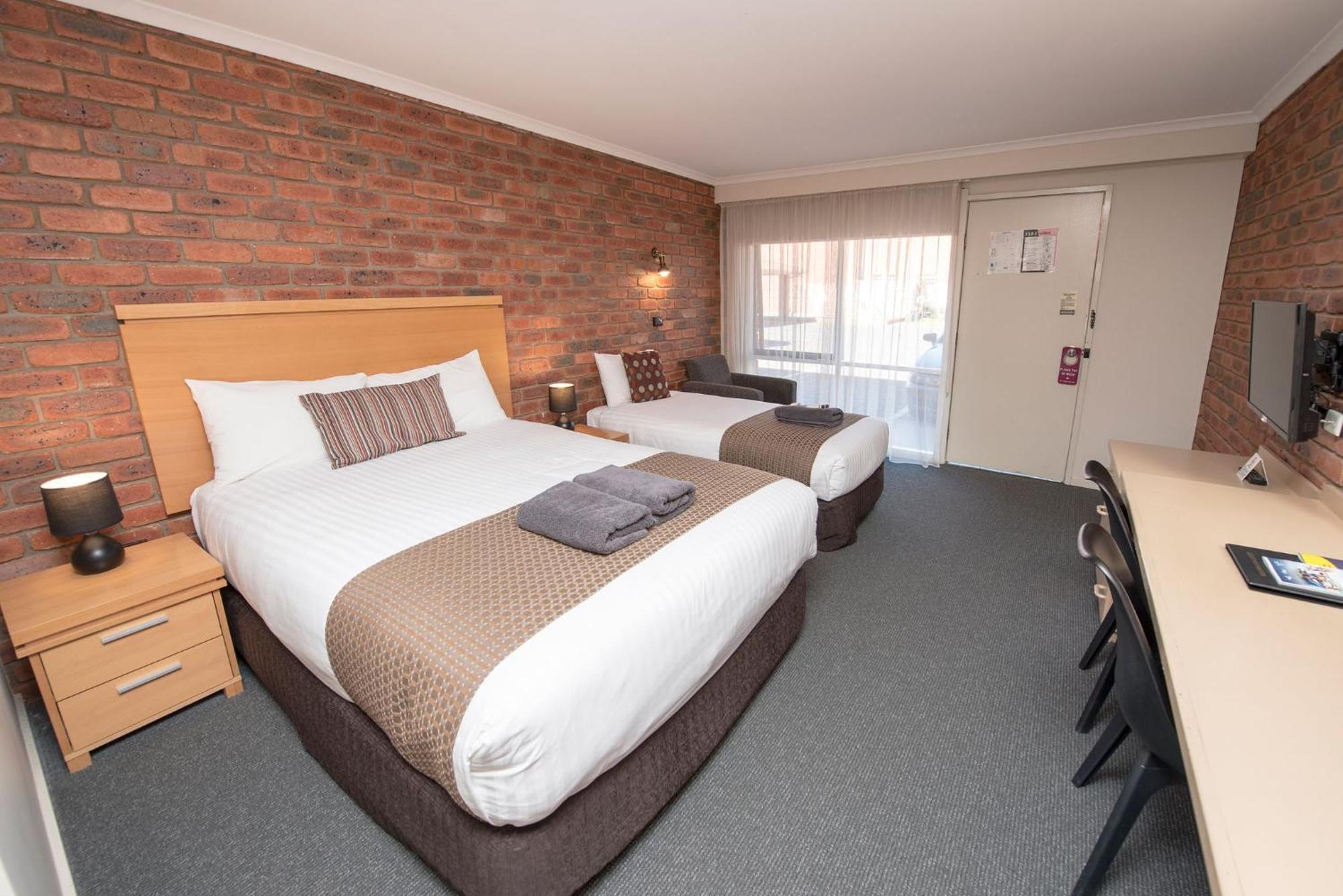 Australian Settlers Motor Inn Swan Hill Esterno foto