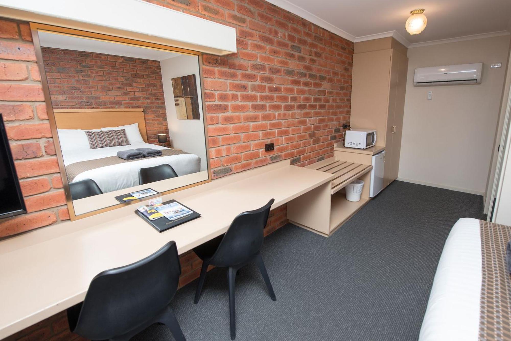 Australian Settlers Motor Inn Swan Hill Esterno foto