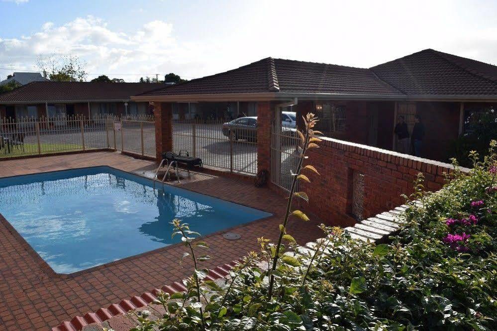 Australian Settlers Motor Inn Swan Hill Esterno foto